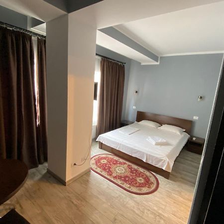 Ave Hotel Victoriei บูคาเรสต์ ภายนอก รูปภาพ