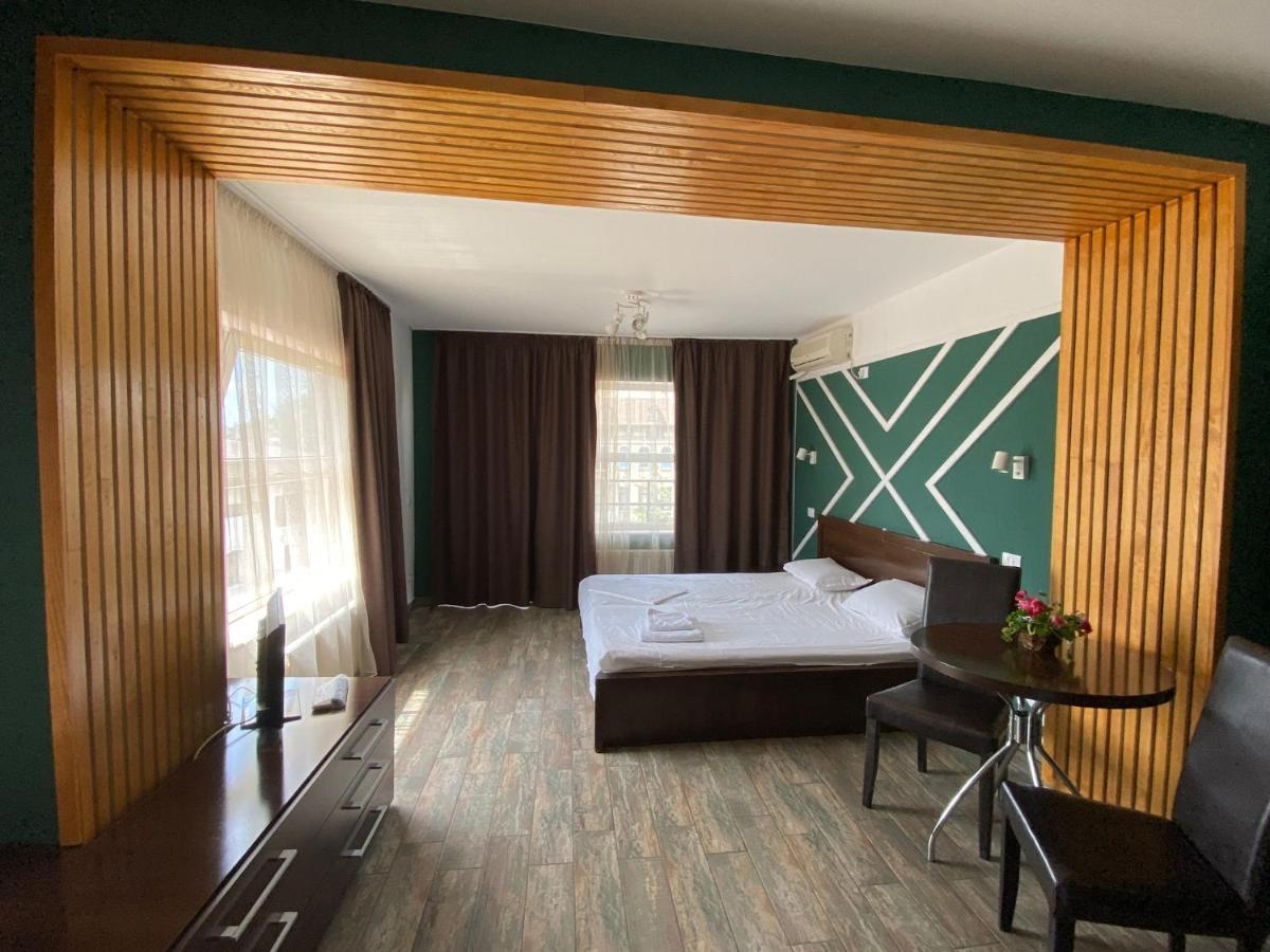 Ave Hotel Victoriei บูคาเรสต์ ภายนอก รูปภาพ