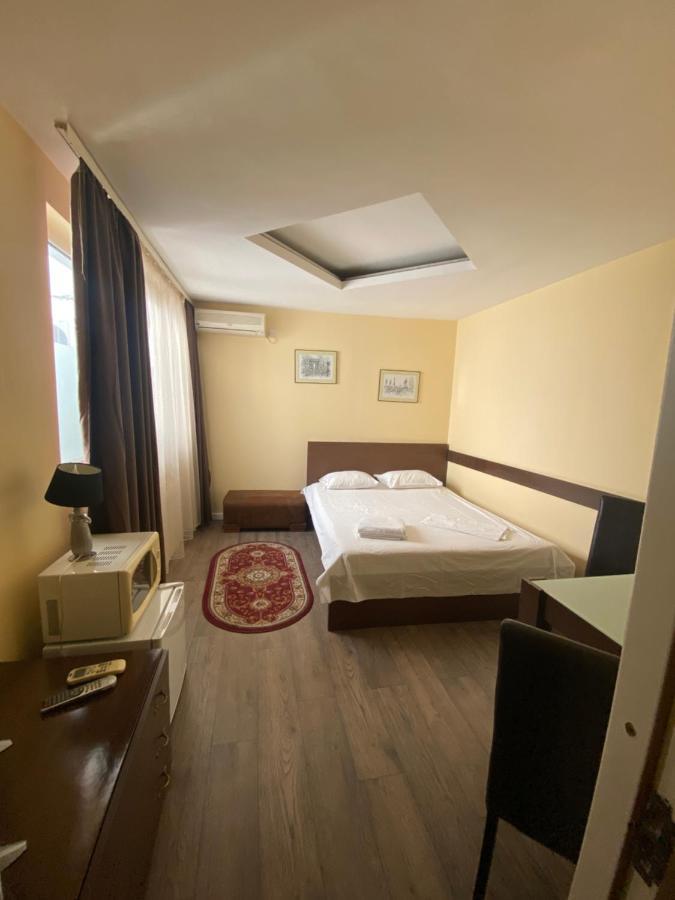 Ave Hotel Victoriei บูคาเรสต์ ภายนอก รูปภาพ