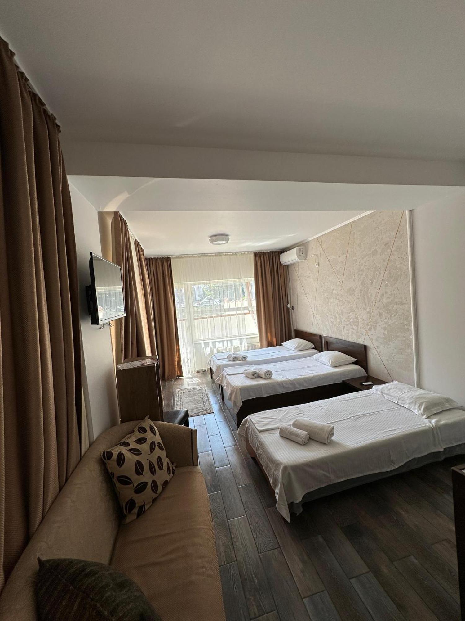 Ave Hotel Victoriei บูคาเรสต์ ภายนอก รูปภาพ