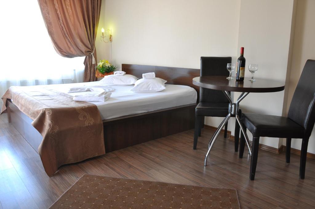 Ave Hotel Victoriei บูคาเรสต์ ภายนอก รูปภาพ